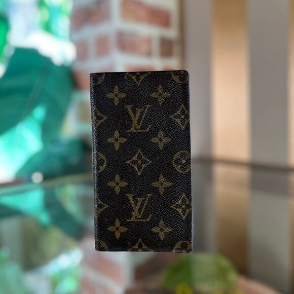 LOUIS VUITTON Monogram Checkbook Wallet - Picture 1 of 12